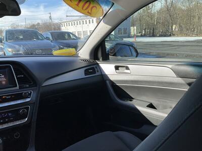 2019 Hyundai SONATA SEL   - Photo 13 - Acton, MA 01720