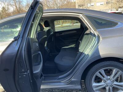 2019 Hyundai SONATA SEL   - Photo 12 - Acton, MA 01720