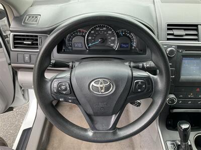 2015 Toyota Camry LE   - Photo 23 - Acton, MA 01720
