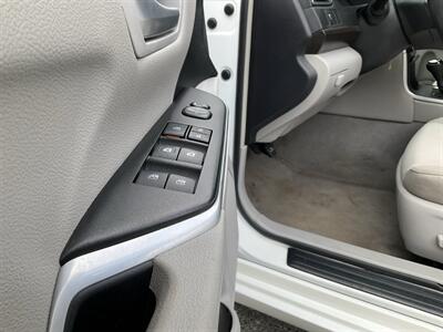 2015 Toyota Camry LE   - Photo 20 - Acton, MA 01720