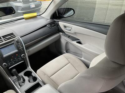 2015 Toyota Camry LE   - Photo 18 - Acton, MA 01720