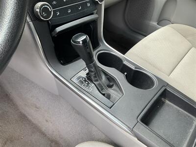 2015 Toyota Camry LE   - Photo 35 - Acton, MA 01720