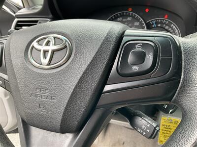 2015 Toyota Camry LE   - Photo 25 - Acton, MA 01720