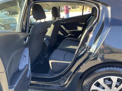 2016 Mazda Mazda3 i Sport   - Photo 11 - Acton, MA 01720