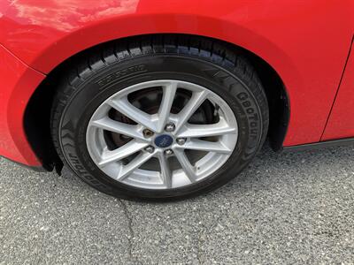 2015 Ford Focus SE   - Photo 9 - Acton, MA 01720
