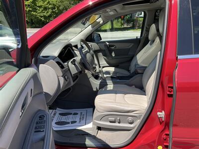 2014 Chevrolet Traverse LT - Photo 18 - Acton, MA 01720