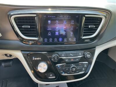2017 Chrysler Pacifica Touring-L - Photo 29 - Acton, MA 01720