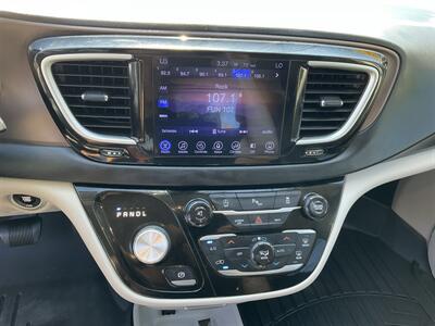 2017 Chrysler Pacifica Touring-L - Photo 32 - Acton, MA 01720