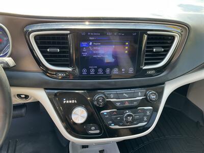 2017 Chrysler Pacifica Touring-L - Photo 30 - Acton, MA 01720