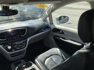 2017 Chrysler Pacifica Touring-L - Photo 19 - Acton, MA 01720