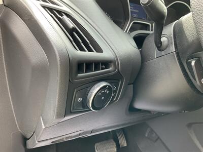 2014 Ford Focus SE   - Photo 27 - Acton, MA 01720