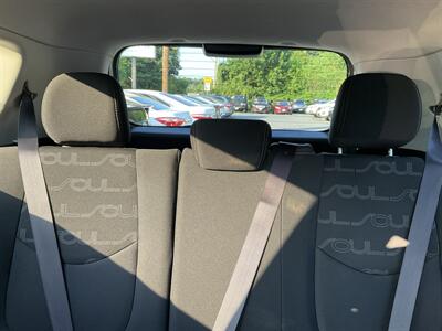 2013 Kia Soul + - Photo 16 - Acton, MA 01720