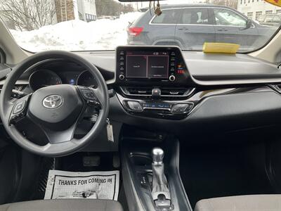 2021 Toyota C-HR LE - Photo 14 - Acton, MA 01720