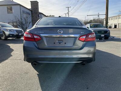 2017 Nissan Altima 2.5 SV - Photo 6 - Acton, MA 01720