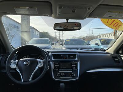 2017 Nissan Altima 2.5 SV - Photo 16 - Acton, MA 01720