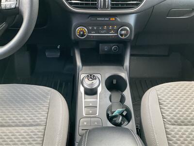 2020 Ford Escape SE   - Photo 16 - Acton, MA 01720