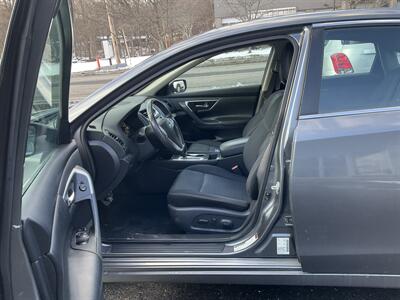 2018 Nissan Altima 2.5 SV - Photo 16 - Acton, MA 01720