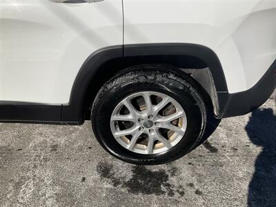 2015 Jeep Cherokee Latitude   - Photo 11 - Acton, MA 01720