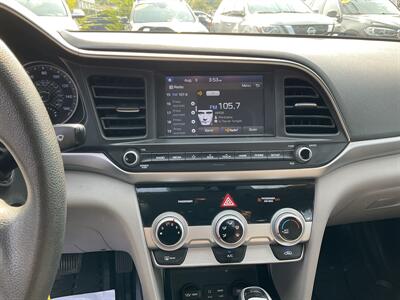 2019 Hyundai ELANTRA SEL   - Photo 17 - Acton, MA 01720