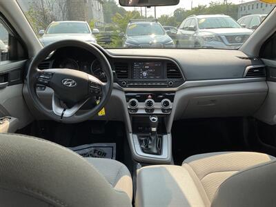 2019 Hyundai ELANTRA SEL   - Photo 12 - Acton, MA 01720