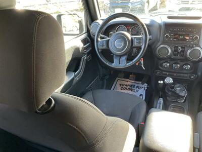 2017 Jeep Wrangler Unlimited Sport S   - Photo 13 - Acton, MA 01720