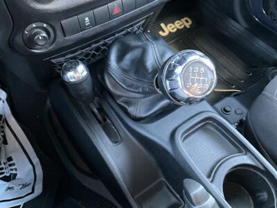 2017 Jeep Wrangler Unlimited Sport S   - Photo 29 - Acton, MA 01720