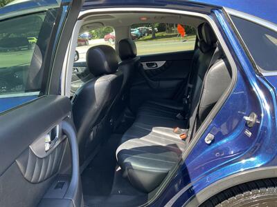 2013 INFINITI FX37 Limited   - Photo 11 - Acton, MA 01720