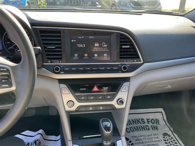 2017 Hyundai ELANTRA SE   - Photo 14 - Acton, MA 01720