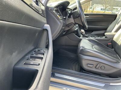 2018 Hyundai SONATA Limited   - Photo 21 - Acton, MA 01720