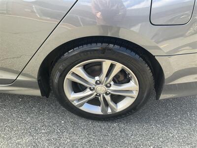 2018 Hyundai SONATA Limited   - Photo 11 - Acton, MA 01720