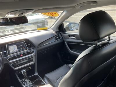 2018 Hyundai SONATA Limited   - Photo 19 - Acton, MA 01720