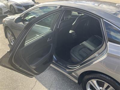 2018 Hyundai SONATA Limited   - Photo 13 - Acton, MA 01720