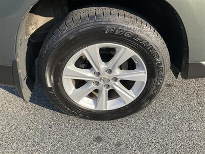 2013 Toyota Highlander SE   - Photo 10 - Acton, MA 01720