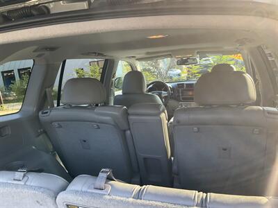 2013 Toyota Highlander SE   - Photo 14 - Acton, MA 01720