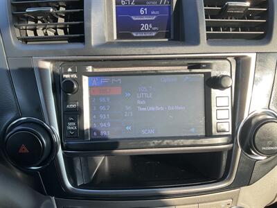 2013 Toyota Highlander SE   - Photo 24 - Acton, MA 01720