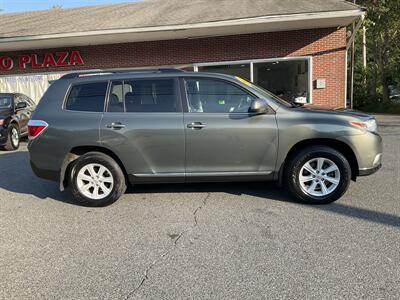 2013 Toyota Highlander SE   - Photo 4 - Acton, MA 01720