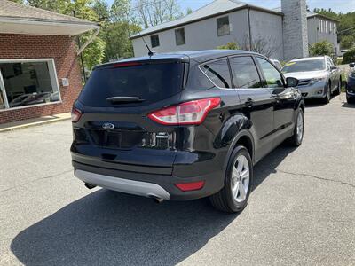 2015 Ford Escape SE   - Photo 4 - Acton, MA 01720