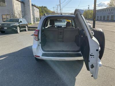 2011 Toyota RAV4 Limited   - Photo 11 - Acton, MA 01720