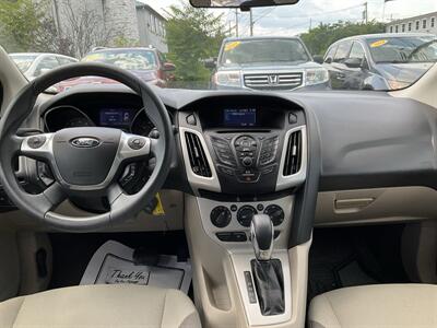 2013 Ford Focus SE   - Photo 12 - Acton, MA 01720