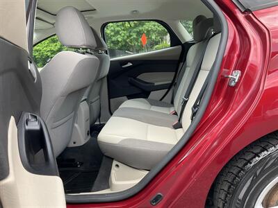 2013 Ford Focus SE   - Photo 11 - Acton, MA 01720