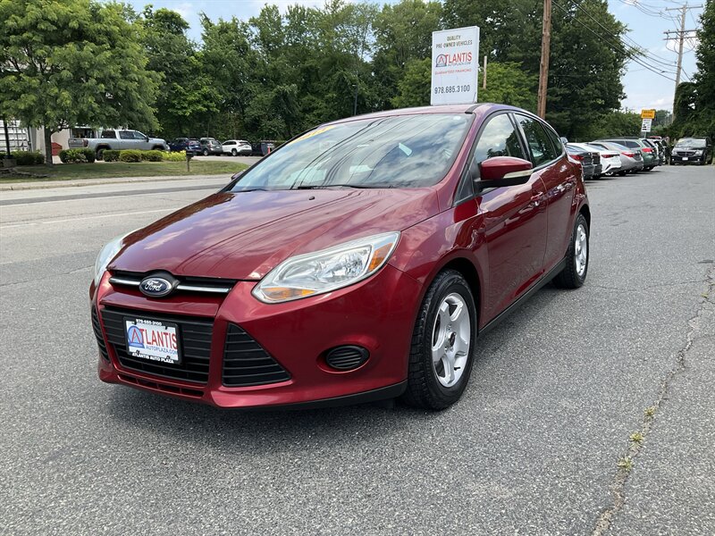 2013 Ford Focus SE   - Photo 1 - Acton, MA 01720