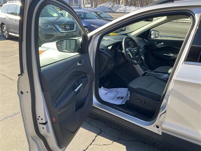 2016 Ford Escape SE   - Photo 19 - Acton, MA 01720