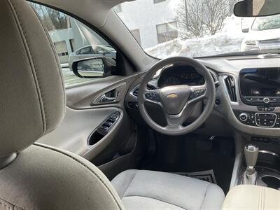 2020 Chevrolet Malibu LT   - Photo 15 - Acton, MA 01720