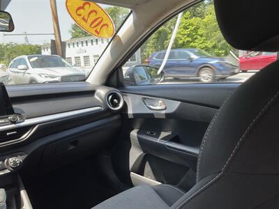 2023 Kia Forte LXS - Photo 12 - Acton, MA 01720