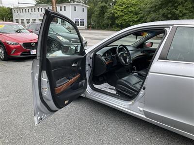 2011 Honda Accord EX-L - Photo 18 - Acton, MA 01720