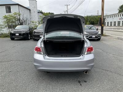 2011 Honda Accord EX-L - Photo 11 - Acton, MA 01720