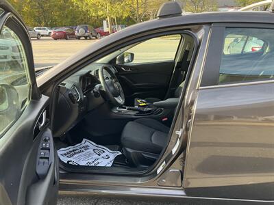 2014 Mazda Mazda3 i Touring   - Photo 16 - Acton, MA 01720