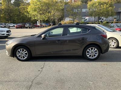 2014 Mazda Mazda3 i Touring   - Photo 8 - Acton, MA 01720