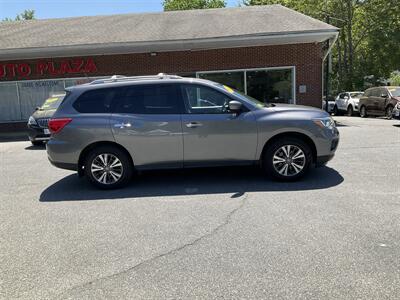 2017 Nissan Pathfinder S   - Photo 4 - Acton, MA 01720