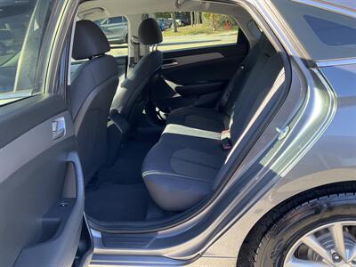 2019 Hyundai SONATA SE   - Photo 11 - Acton, MA 01720